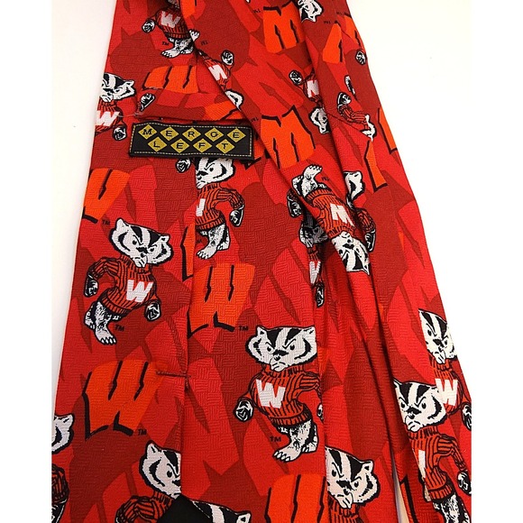 University of Wisconsin Badgers Silk Necktie Mens Tie Merge Left - Picture 2 of 3